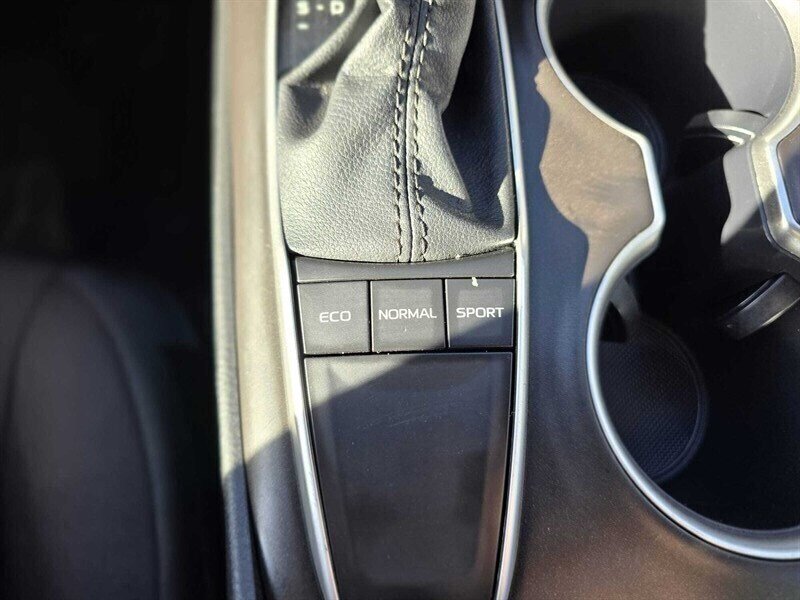 2024 Toyota Camry LE - Photo 20 - Garland, TX 75042
