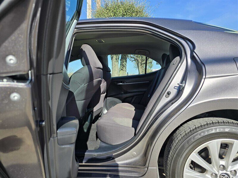 2024 Toyota Camry LE - Photo 17 - Garland, TX 75042