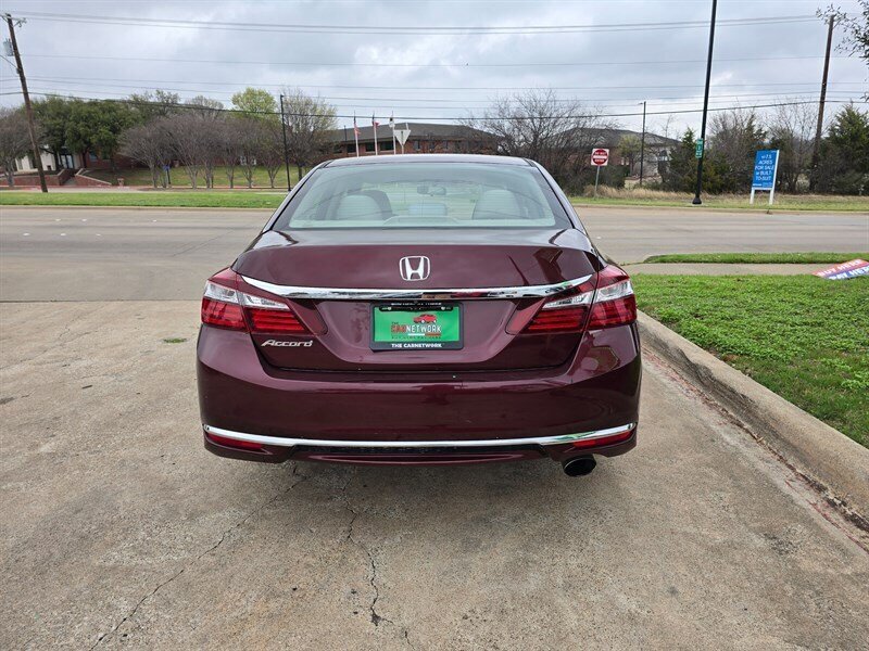 2016 Honda Accord LX - Photo 7 - Garland, TX 75042