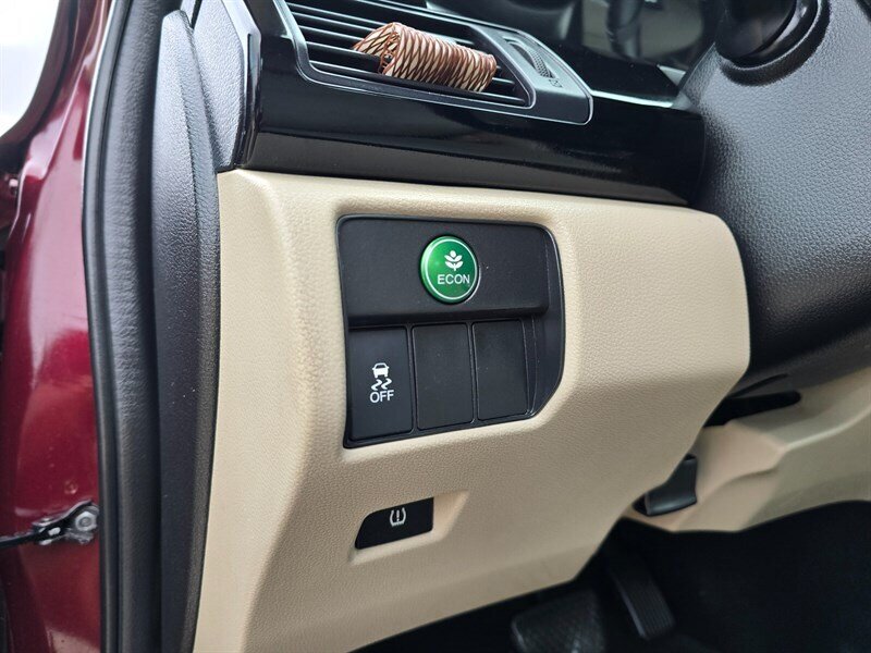 2016 Honda Accord LX - Photo 17 - Garland, TX 75042