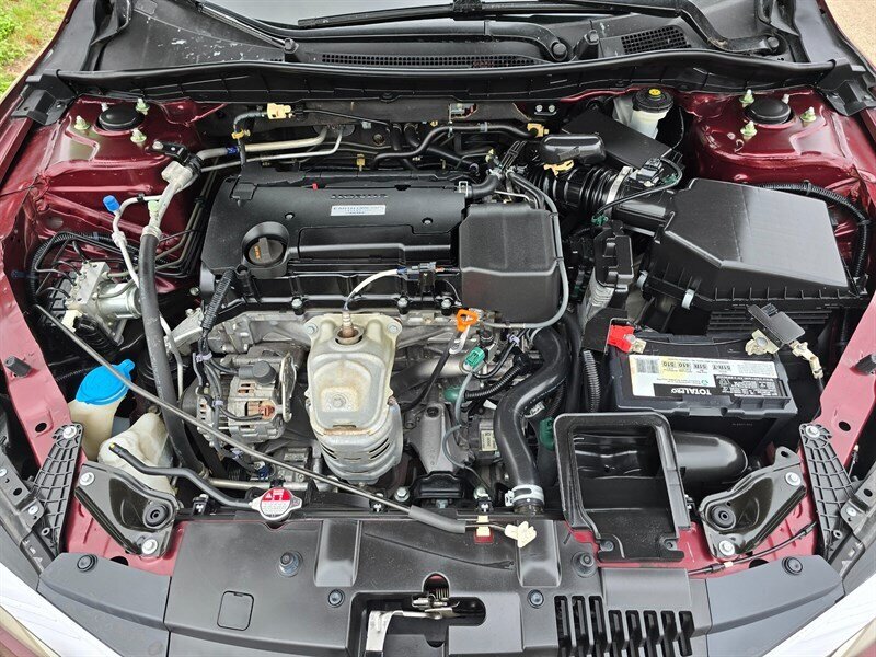 2016 Honda Accord LX - Photo 12 - Garland, TX 75042