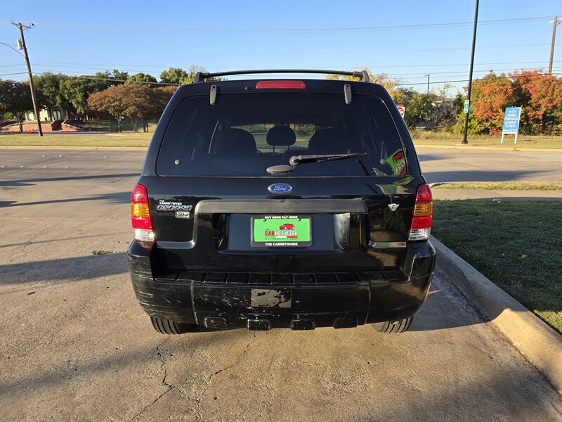 2007 Ford Escape XLT - Photo 8 - Garland, TX 75042
