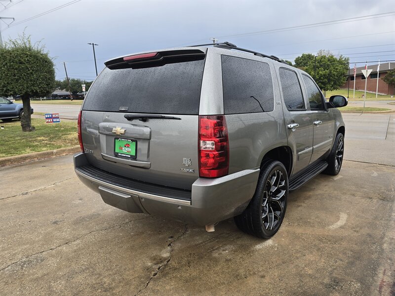 2009 Chevrolet Tahoe LTZ   - Photo 11 - Garland, TX 75042