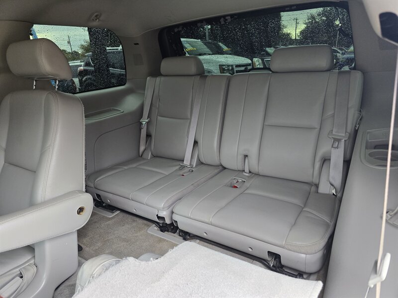2009 Chevrolet Tahoe LTZ   - Photo 21 - Garland, TX 75042