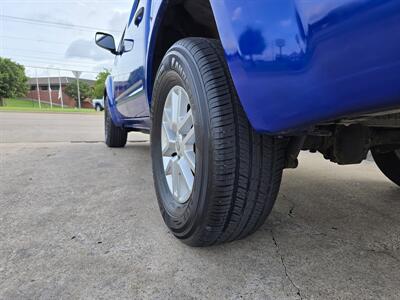 2014 Nissan Frontier SV   - Photo 5 - Garland, TX 75042