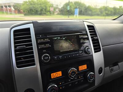 2014 Nissan Frontier SV   - Photo 17 - Garland, TX 75042