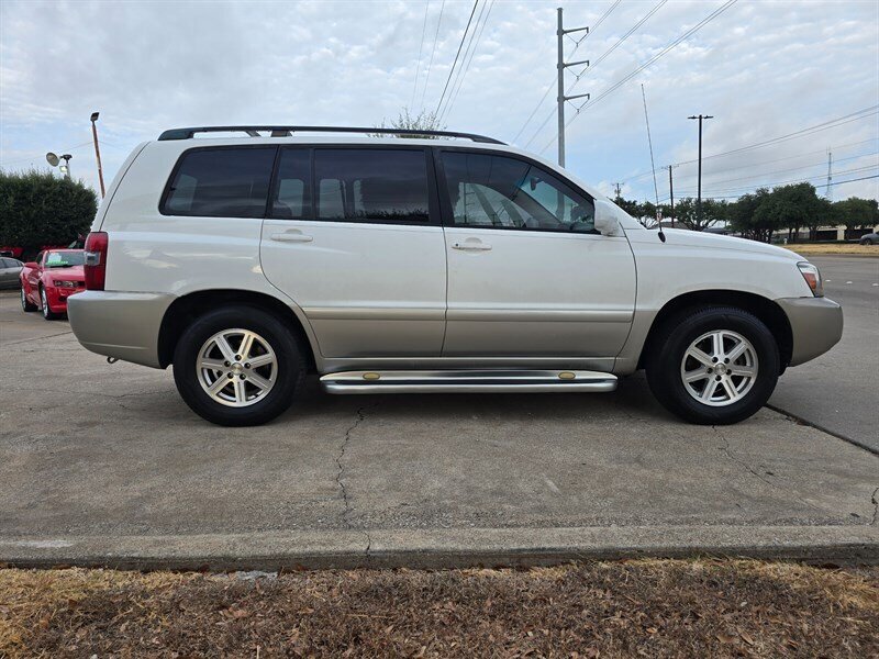 2004 Toyota Highlander - Photo 10 - Garland, TX 75042