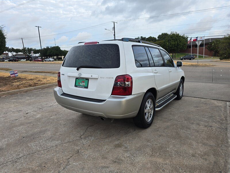 2004 Toyota Highlander - Photo 9 - Garland, TX 75042