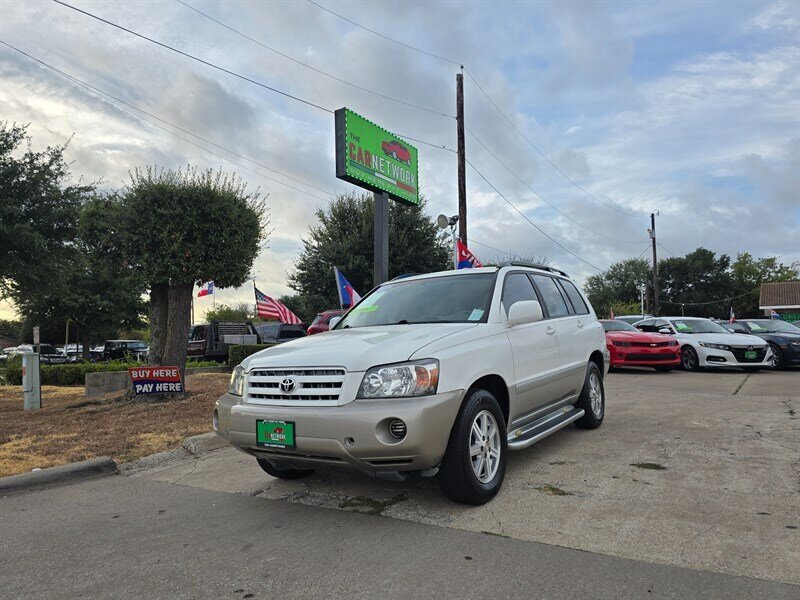 2004 Toyota Highlander   - Photo 1 - Garland, TX 75042