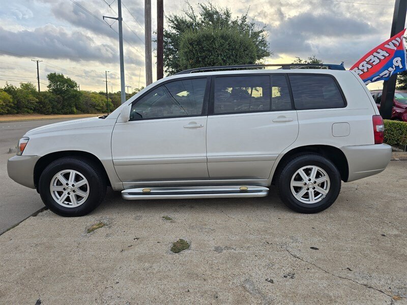 2004 Toyota Highlander - Photo 4 - Garland, TX 75042
