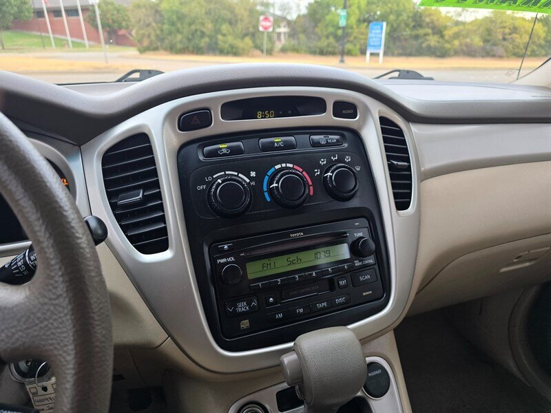 2004 Toyota Highlander - Photo 19 - Garland, TX 75042