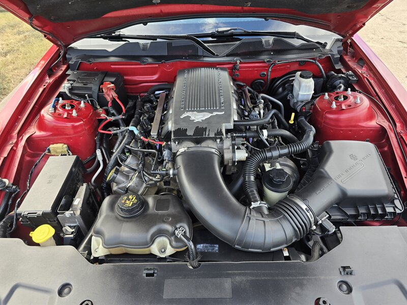 2010 Ford Mustang GT Premium   - Photo 12 - Garland, TX 75042