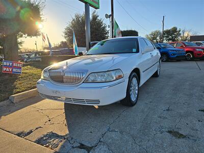 2006 Lincoln Town Car Signature   - Photo 2 - Garland, TX 75042