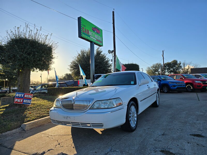 2006 Lincoln Town Car Signature  