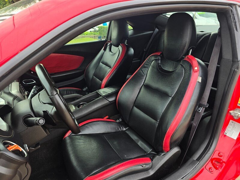 2015 Chevrolet Camaro LT - Photo 16 - Garland, TX 75042