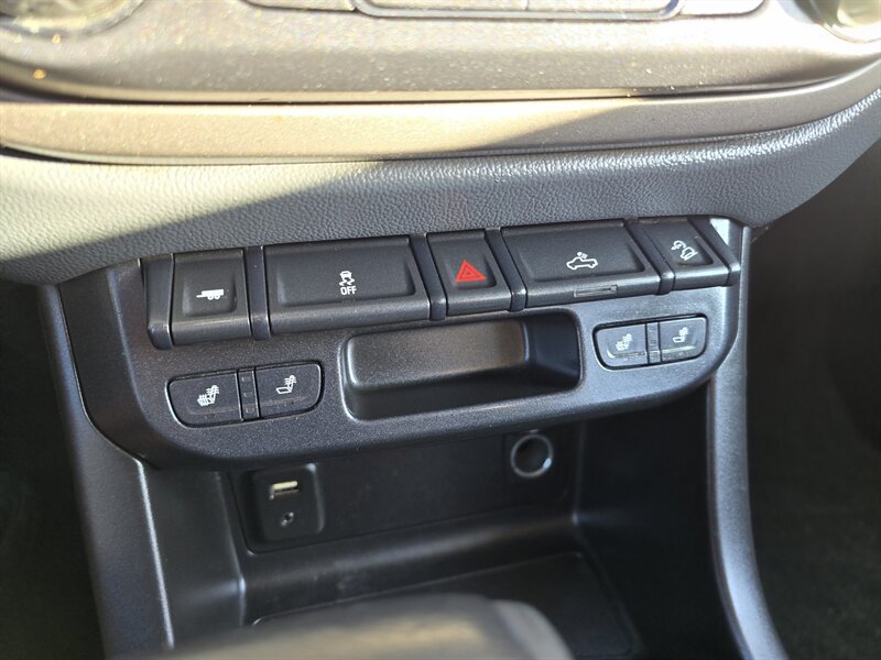 2017 Chevrolet Colorado Z71 - Photo 22 - Garland, TX 75042