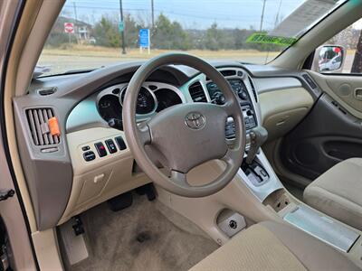 2004 Toyota Highlander V6   - Photo 13 - Garland, TX 75042