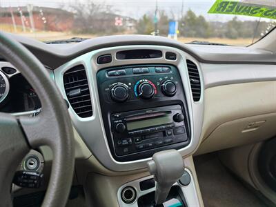 2004 Toyota Highlander V6   - Photo 19 - Garland, TX 75042