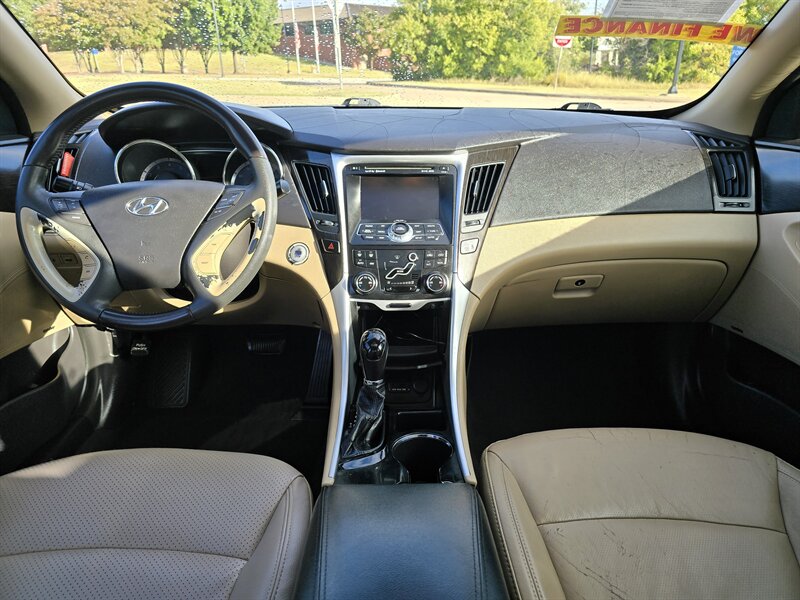 2011 Hyundai Sonata Limited   - Photo 16 - Garland, TX 75042