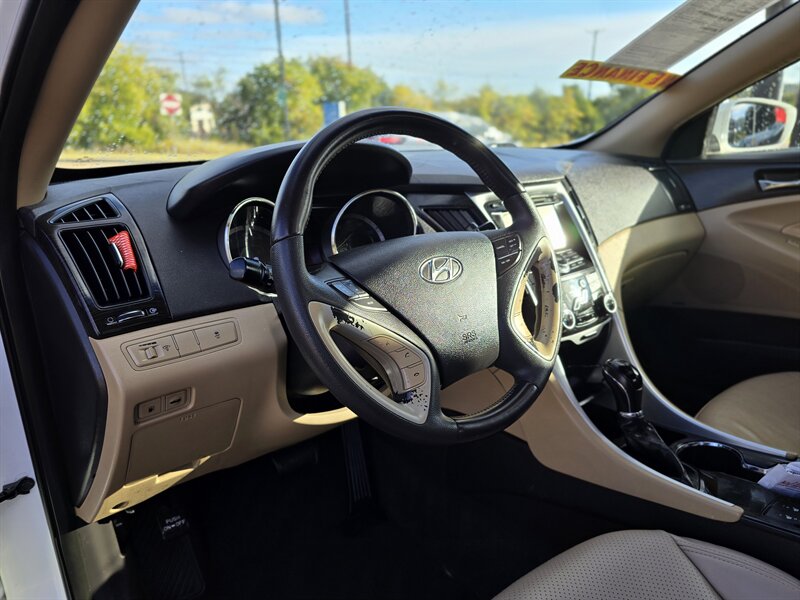2011 Hyundai Sonata Limited   - Photo 13 - Garland, TX 75042