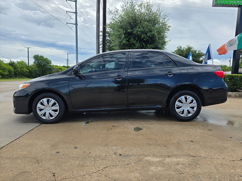 2011 Toyota Corolla LE - Photo 3 - Garland, TX 75042