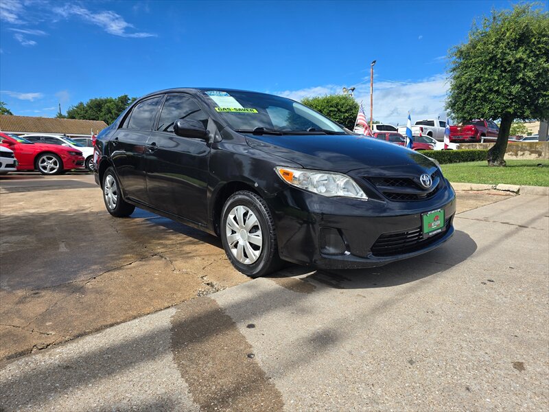 2011 Toyota Corolla LE - Photo 11 - Garland, TX 75042