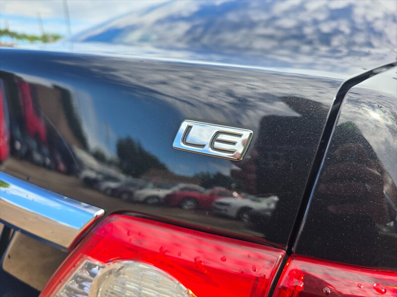2011 Toyota Corolla LE - Photo 8 - Garland, TX 75042