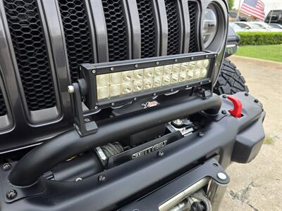 2018 Jeep Wrangler Unlimited Rubicon   - Photo 12 - Garland, TX 75042