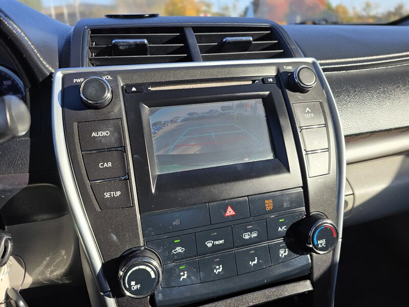 2017 Toyota Camry LE - Photo 18 - Garland, TX 75042