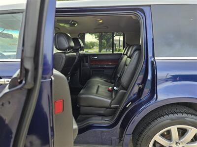 2011 Ford Flex Limited   - Photo 19 - Garland, TX 75042