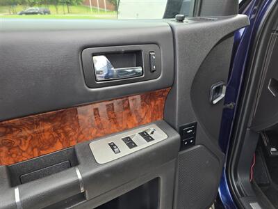 2011 Ford Flex Limited   - Photo 15 - Garland, TX 75042
