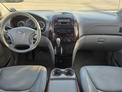 2004 Toyota Sienna LE 7 Passenger   - Photo 18 - Garland, TX 75042