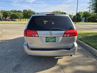 2004 Toyota Sienna LE 7 Passenger   - Photo 7 - Garland, TX 75042