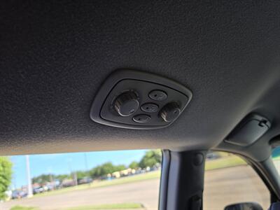 2004 Toyota Sienna LE 7 Passenger   - Photo 20 - Garland, TX 75042