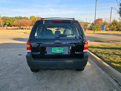 2005 Ford Escape XLS - Photo 7 - Garland, TX 75042