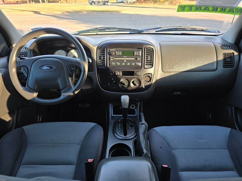 2005 Ford Escape XLS - Photo 16 - Garland, TX 75042