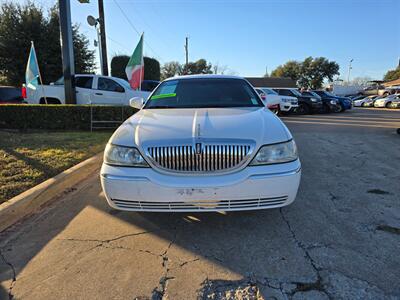 2005 Lincoln Town Car Signature   - Photo 13 - Garland, TX 75042