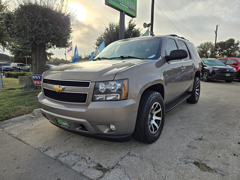 2007 Chevrolet Tahoe LT - Photo 2 - Garland, TX 75042