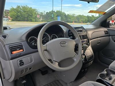 2004 Toyota Sienna CE 7 Passenger   - Photo 13 - Garland, TX 75042