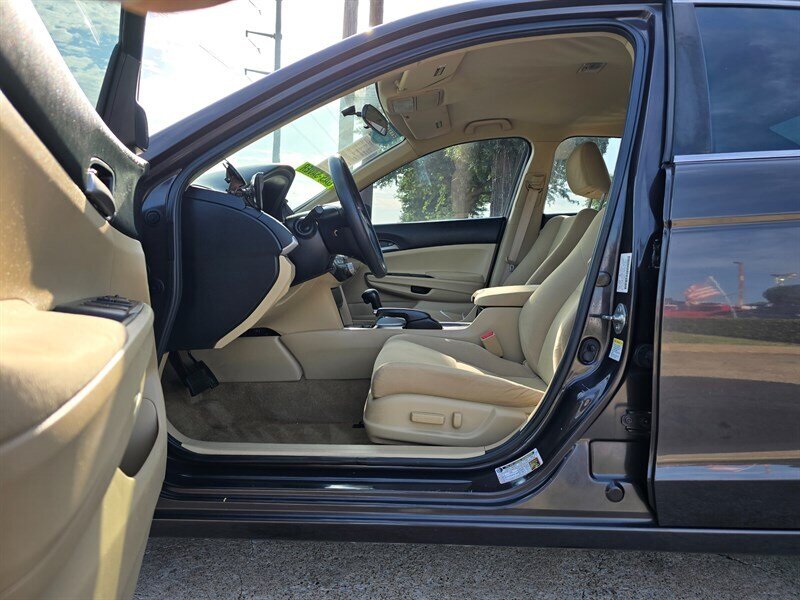 2011 Honda Accord LX-P - Photo 14 - Garland, TX 75042