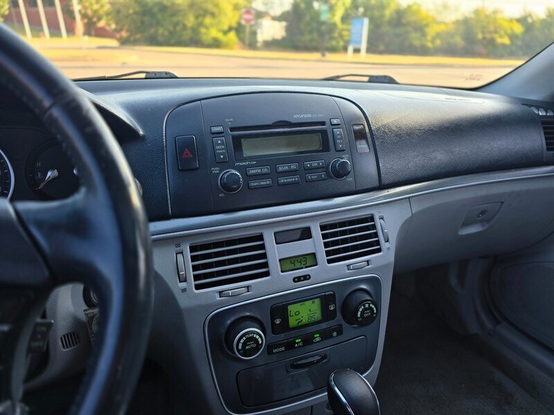 2006 Hyundai SONATA GLS V6 - Photo 19 - Garland, TX 75042