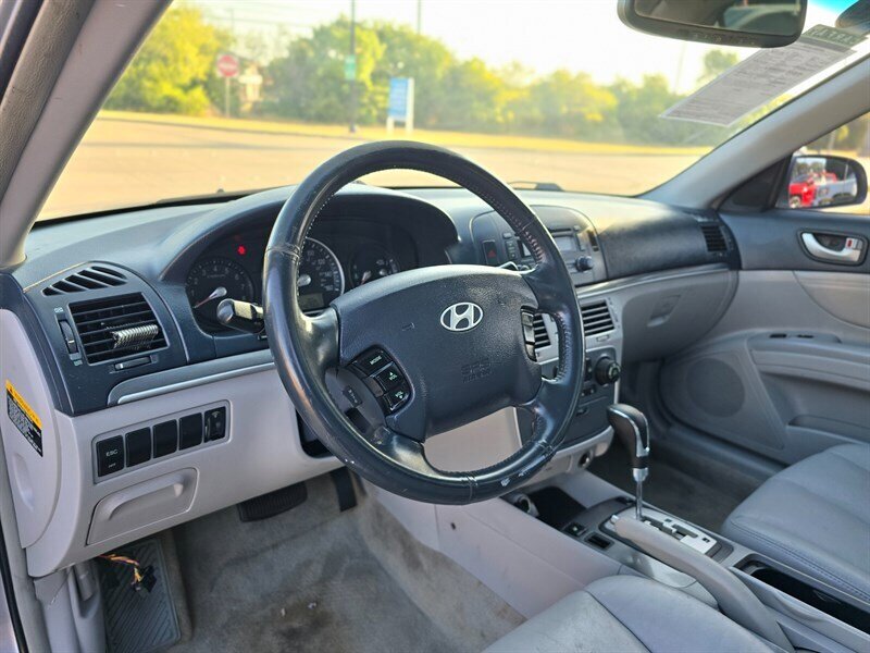 2006 Hyundai SONATA GLS V6 - Photo 14 - Garland, TX 75042