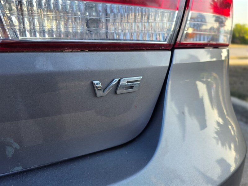 2006 Hyundai SONATA GLS V6 - Photo 8 - Garland, TX 75042