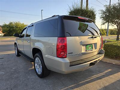 2011 GMC Yukon XL SLT 1500   - Photo 8 - Garland, TX 75042