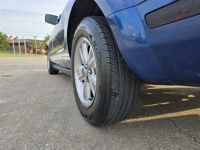 2007 Ford Mustang   - Photo 5 - Garland, TX 75042