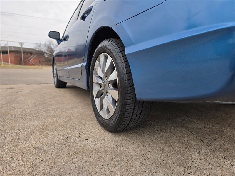 2009 Honda Civic EX-L - Photo 5 - Garland, TX 75042