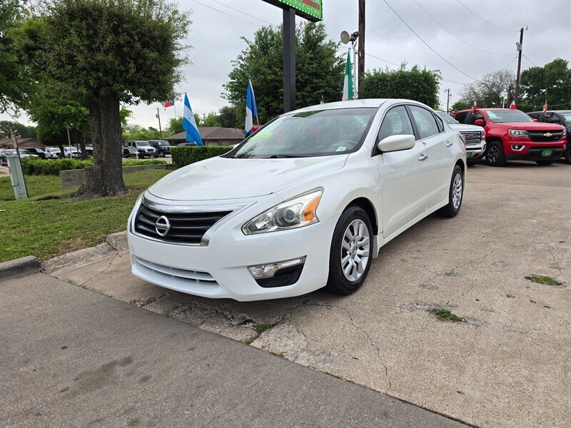 2014 Nissan Altima 2.5 - Photo 2 - Garland, TX 75042