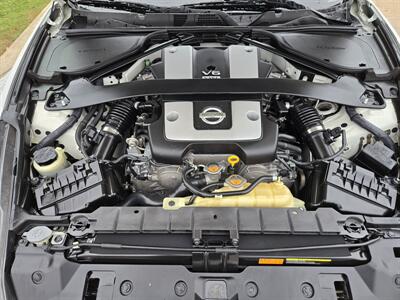 2015 Nissan 370Z Sport Tech - Photo 13 - Garland, TX 75042