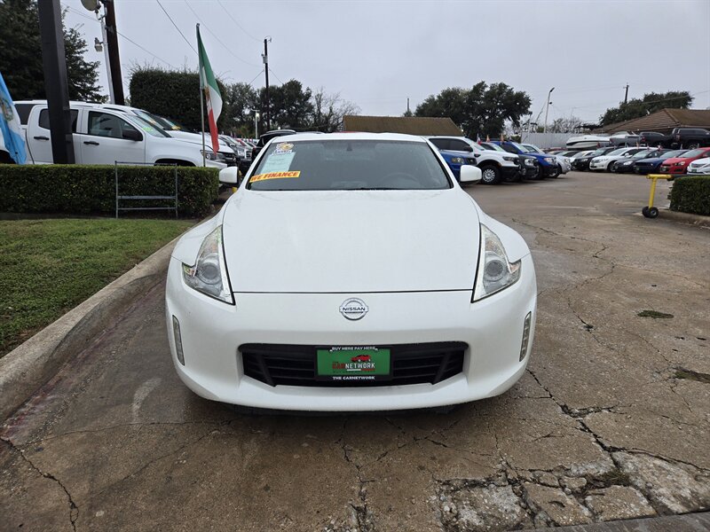 2015 Nissan 370Z Sport Tech - Photo 12 - Garland, TX 75042