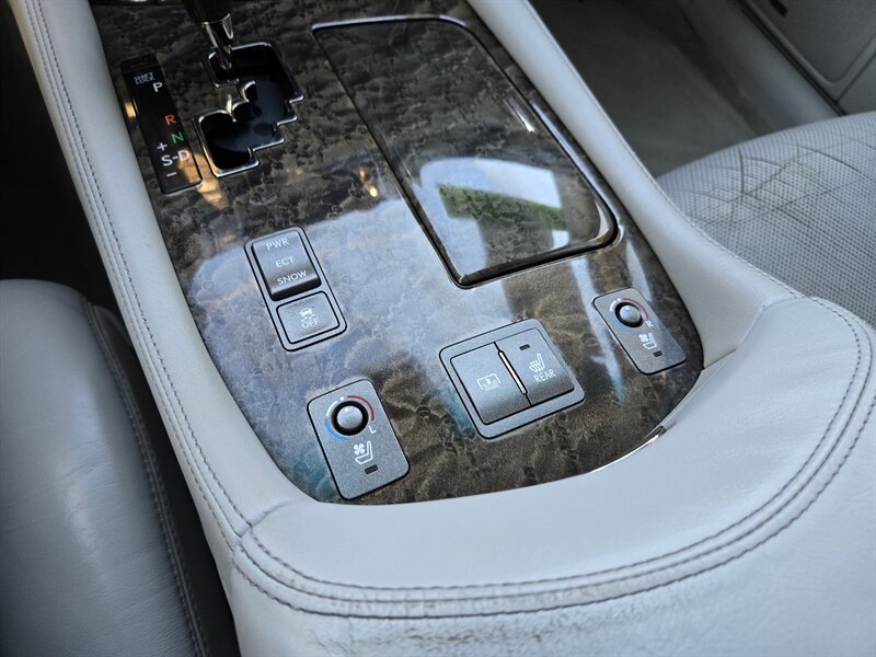 2007 Lexus LS 460 - Photo 20 - Garland, TX 75042